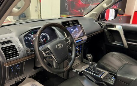 Toyota Land Cruiser Prado 150 рестайлинг 2, 2017 год, 5 757 000 рублей, 8 фотография