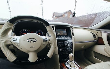 Infiniti FX II, 2010 год, 1 700 000 рублей, 5 фотография