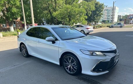 Toyota Camry, 2022 год, 4 900 000 рублей, 2 фотография