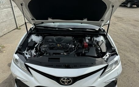 Toyota Camry, 2021 год, 3 700 000 рублей, 7 фотография