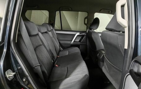 Toyota Land Cruiser Prado 150 рестайлинг 2, 2014 год, 3 495 700 рублей, 12 фотография