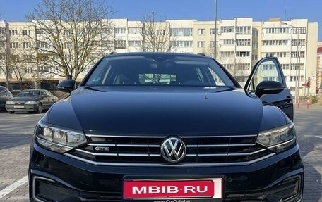 Volkswagen Passat B8 рестайлинг, 2020 год, 2 099 000 рублей, 8 фотография