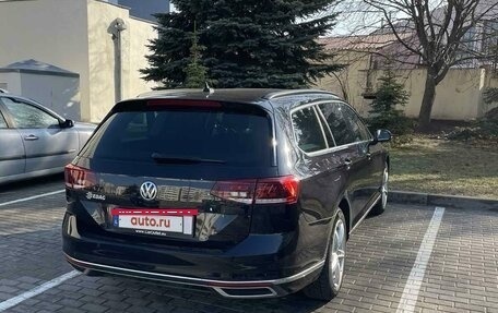 Volkswagen Passat B8 рестайлинг, 2020 год, 2 099 000 рублей, 10 фотография