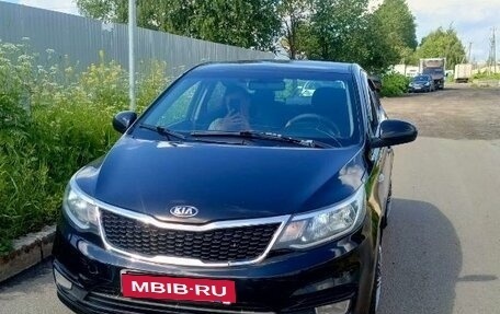 KIA Rio III рестайлинг, 2015 год, 699 000 рублей, 1 фотография