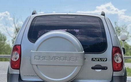 Chevrolet Niva I рестайлинг, 2008 год, 550 000 рублей, 4 фотография