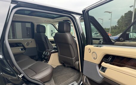 Land Rover Range Rover IV рестайлинг, 2018 год, 6 900 000 рублей, 6 фотография