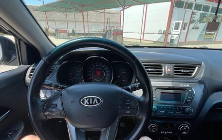 KIA Rio III рестайлинг, 2012 год, 890 000 рублей, 13 фотография