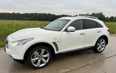 Infiniti QX70, 2013 год, 1 800 000 рублей, 4 фотография