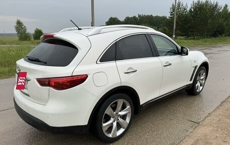 Infiniti QX70, 2013 год, 1 800 000 рублей, 7 фотография