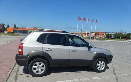 Hyundai Tucson III, 2006 год, 800 000 рублей, 1 фотография