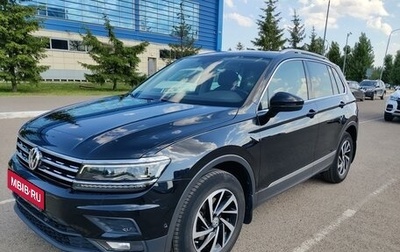 Volkswagen Tiguan II, 2018 год, 3 699 000 рублей, 1 фотография