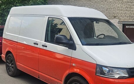 Volkswagen Transporter T5 рестайлинг, 2010 год, 2 100 000 рублей, 1 фотография