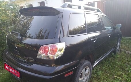 Mitsubishi Outlander III рестайлинг 3, 2003 год, 530 000 рублей, 1 фотография