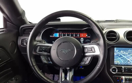 Ford Mustang VI рестайлинг, 2020 год, 2 850 000 рублей, 13 фотография