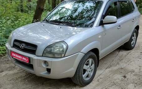 Hyundai Tucson III, 2005 год, 720 000 рублей, 1 фотография