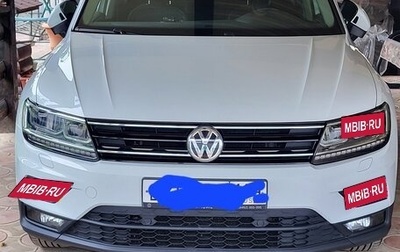 Volkswagen Tiguan II, 2019 год, 2 800 000 рублей, 1 фотография