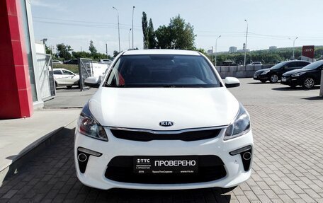 KIA Rio IV, 2018 год, 1 440 300 рублей, 2 фотография