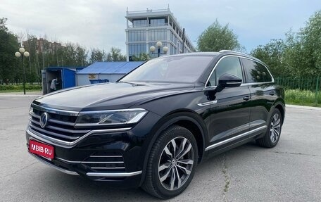 Volkswagen Touareg III, 2019 год, 5 500 000 рублей, 1 фотография