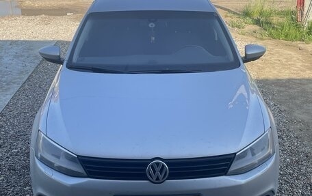 Volkswagen Jetta VI, 2014 год, 1 270 000 рублей, 2 фотография