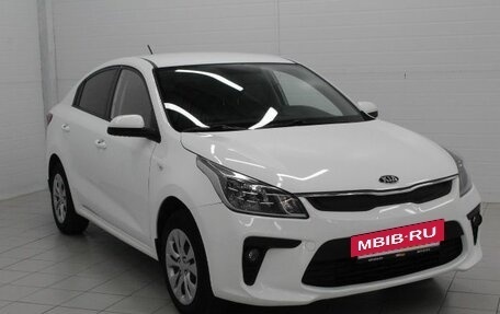 KIA Rio IV, 2018 год, 1 320 000 рублей, 3 фотография