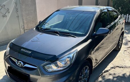 Hyundai Solaris II рестайлинг, 2013 год, 1 150 000 рублей, 1 фотография