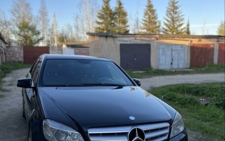 Mercedes-Benz C-Класс, 2010 год, 1 100 000 рублей, 5 фотография
