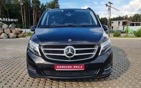 Mercedes-Benz V-Класс, 2018 год, 6 800 000 рублей, 2 фотография