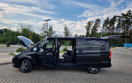 Mercedes-Benz V-Класс, 2018 год, 6 800 000 рублей, 11 фотография