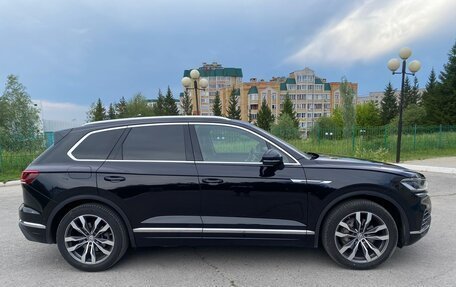 Volkswagen Touareg III, 2019 год, 5 500 000 рублей, 4 фотография