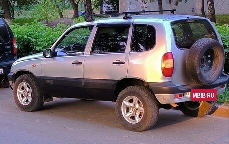 Chevrolet Niva I рестайлинг, 2003 год, 260 000 рублей, 10 фотография