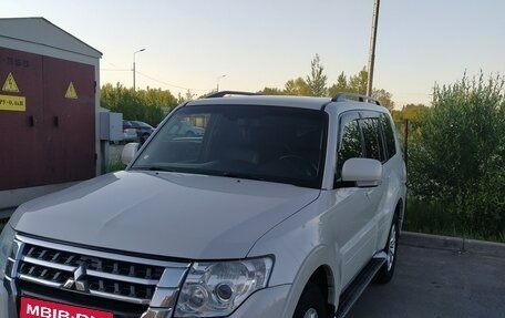 Mitsubishi Pajero IV, 2015 год, 2 550 000 рублей, 1 фотография