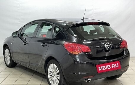 Opel Astra J, 2011 год, 919 000 рублей, 5 фотография