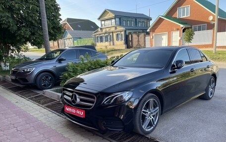 Mercedes-Benz E-Класс, 2018 год, 5 500 000 рублей, 1 фотография