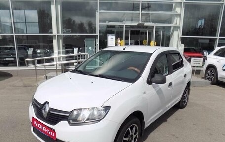 Renault Logan II, 2016 год, 727 000 рублей, 1 фотография