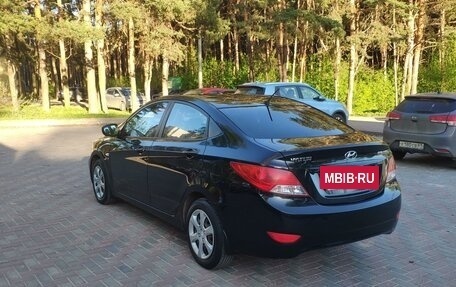 Hyundai Solaris II рестайлинг, 2014 год, 925 000 рублей, 5 фотография