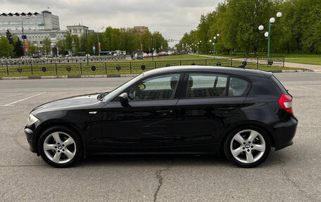 BMW 1 серия, 2006 год, 900 000 рублей, 3 фотография