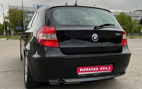 BMW 1 серия, 2006 год, 900 000 рублей, 5 фотография