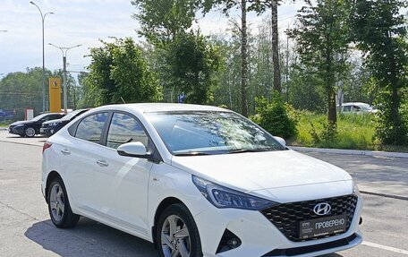 Hyundai Solaris II рестайлинг, 2020 год, 1 735 400 рублей, 3 фотография