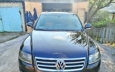 Volkswagen Touareg III, 2005 год, 777 000 рублей, 2 фотография