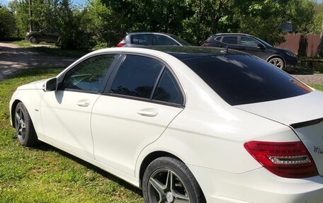 Mercedes-Benz C-Класс, 2011 год, 1 250 000 рублей, 2 фотография