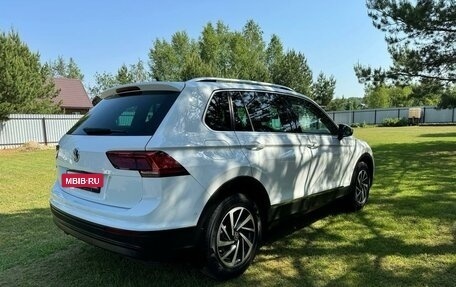 Volkswagen Tiguan II, 2018 год, 2 585 000 рублей, 4 фотография