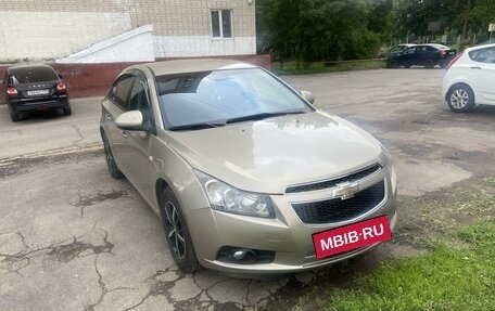 Chevrolet Cruze II, 2012 год, 745 000 рублей, 3 фотография