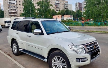 Mitsubishi Pajero IV, 2019 год, 5 600 000 рублей, 3 фотография