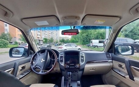 Mitsubishi Pajero IV, 2019 год, 5 600 000 рублей, 7 фотография