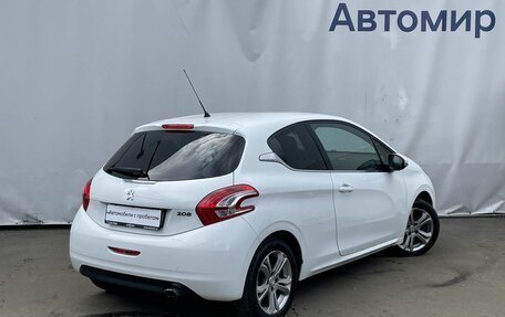 Peugeot 208 II, 2013 год, 810 000 рублей, 5 фотография