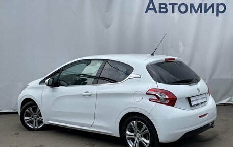 Peugeot 208 II, 2013 год, 810 000 рублей, 7 фотография