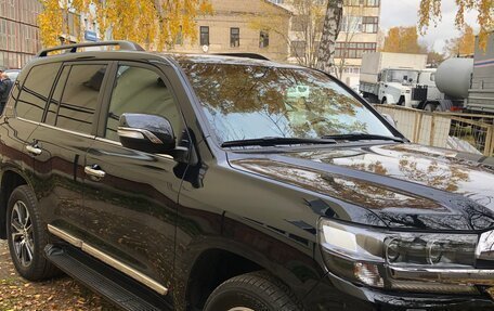 Toyota Land Cruiser 200, 2019 год, 9 800 000 рублей, 6 фотография