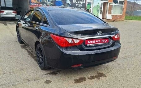 Hyundai Sonata VI, 2011 год, 1 250 000 рублей, 8 фотография