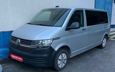 Volkswagen Caravelle T6 рестайлинг, 2020 год, 3 400 000 рублей, 1 фотография