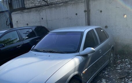 Opel Vectra B рестайлинг, 2001 год, 110 000 рублей, 2 фотография